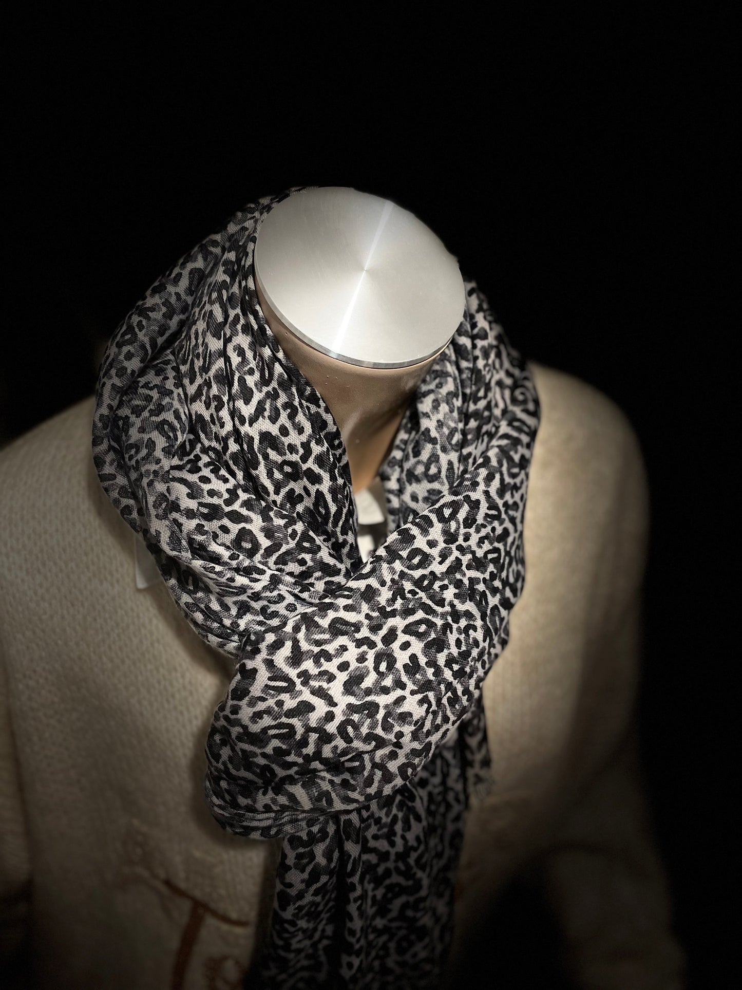 8- Foulard Léopard (2 coloris)