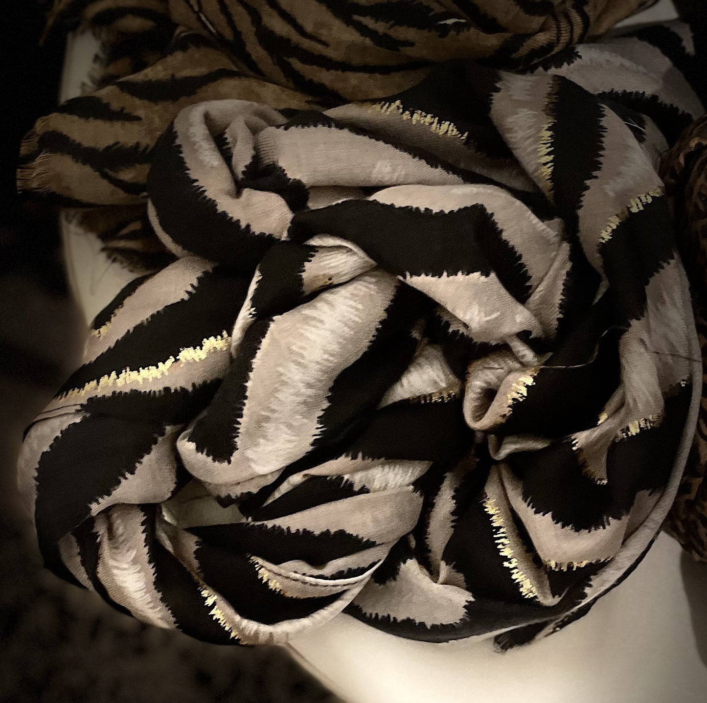 8 - Foulard Zébré (2 coloris)